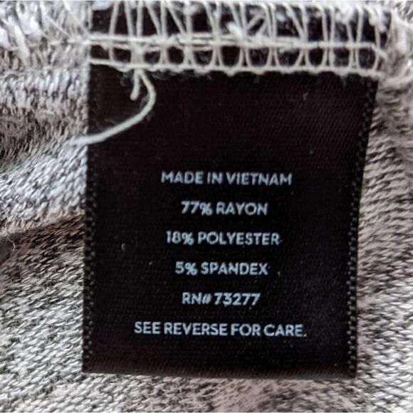 Simply Vera lightweight sweater top - Picture 5 of 7